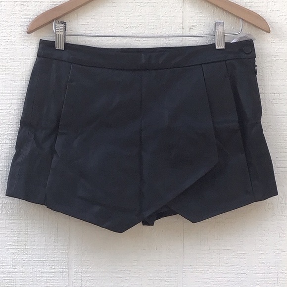 Zara faux leather black envelope skort - Picture 1 of 16